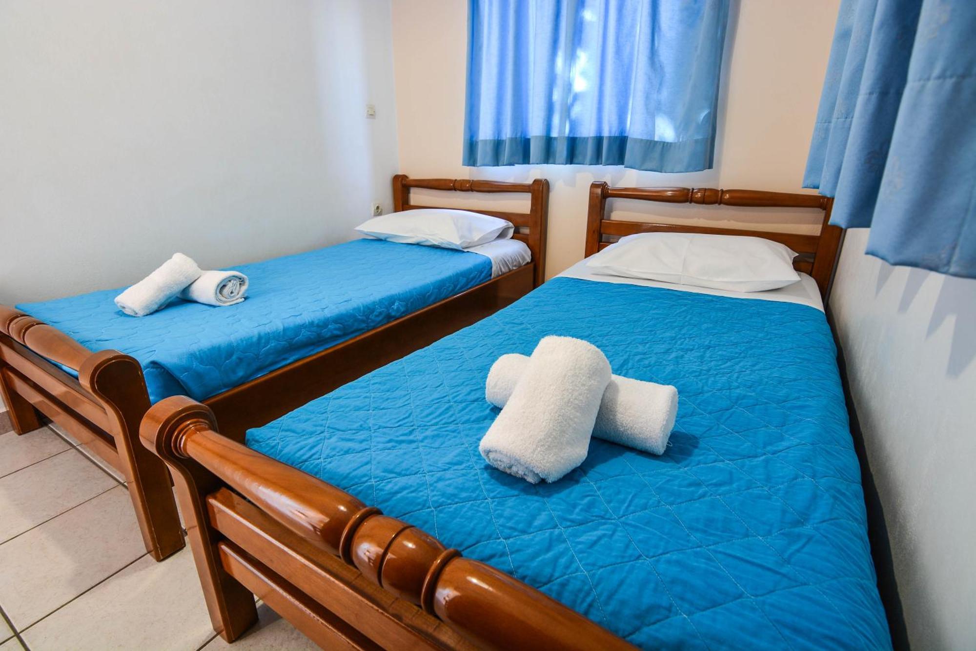 Epavlis Apartments 포르토헬리 외부 사진