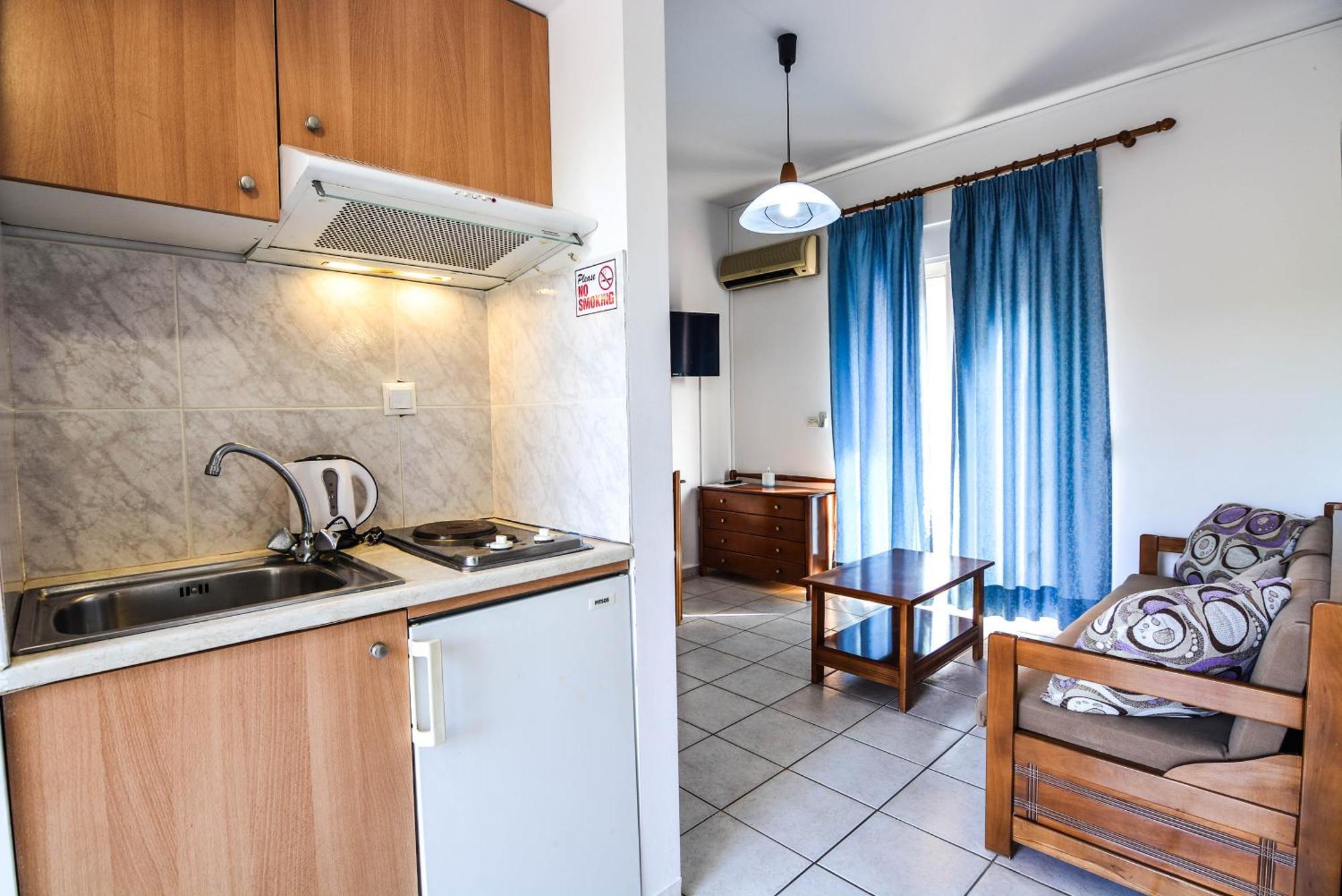 Epavlis Apartments 포르토헬리 외부 사진